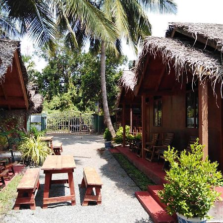 Blue Ocean Cabana Hotel Trincomalee Eksteriør billede